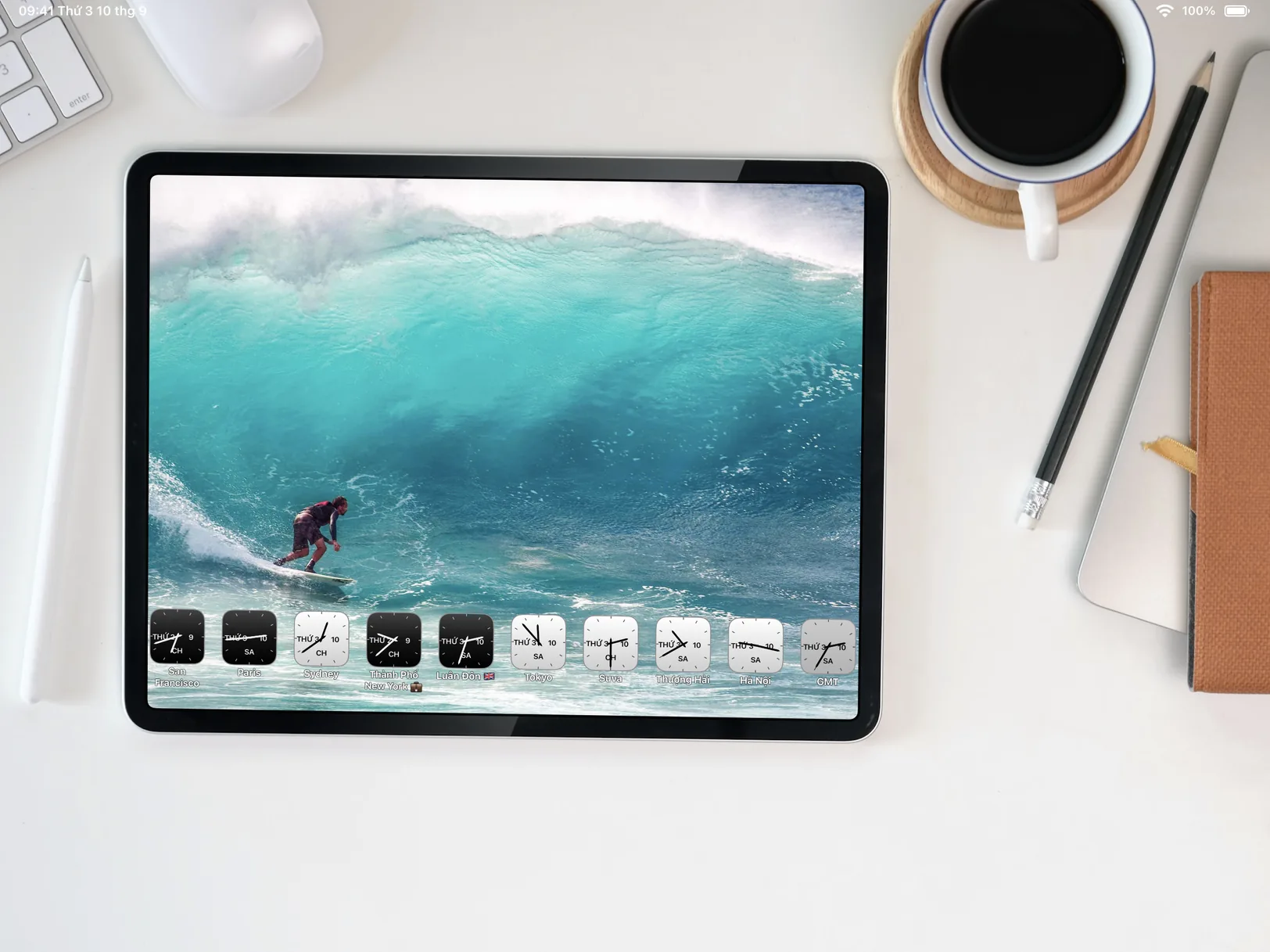 Photo World Clock running on a desk stand